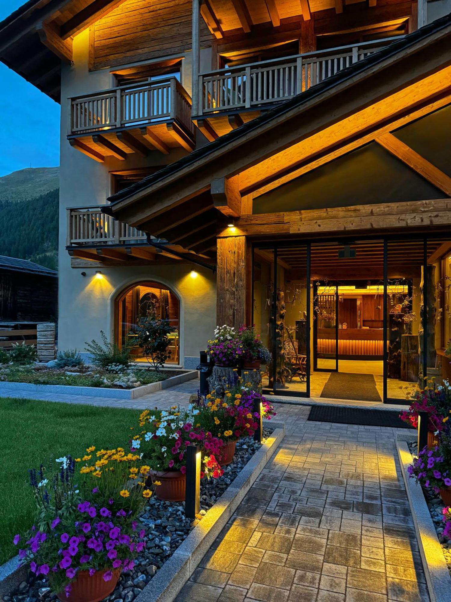 Camino Rustic Chic Hotel Livigno Exterior foto